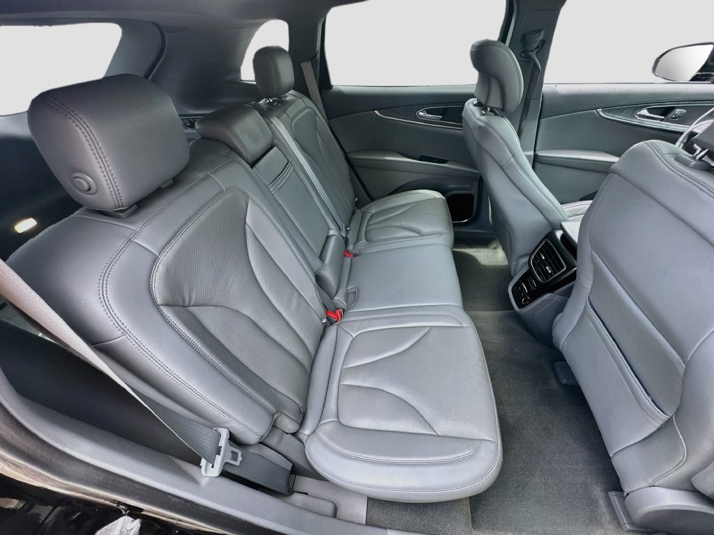 Used 2019 Lincoln Nautilus Reserve AWD/4WD image 29