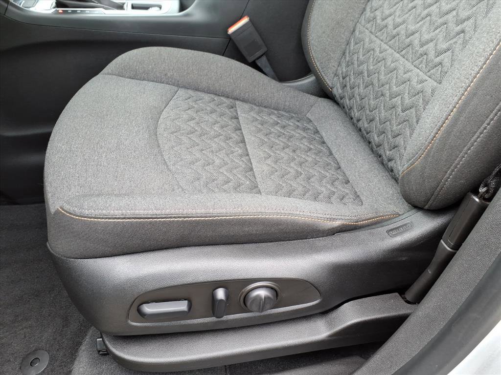 Used 2022 Chevrolet Equinox LT image 16