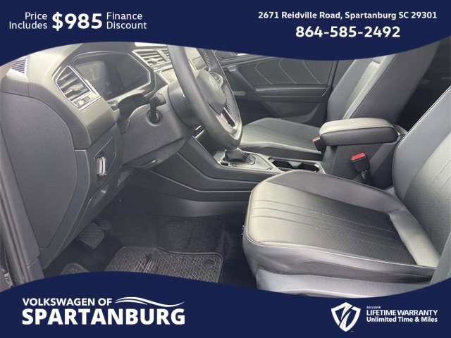 Used 2023 Volkswagen Tiguan SE image 11