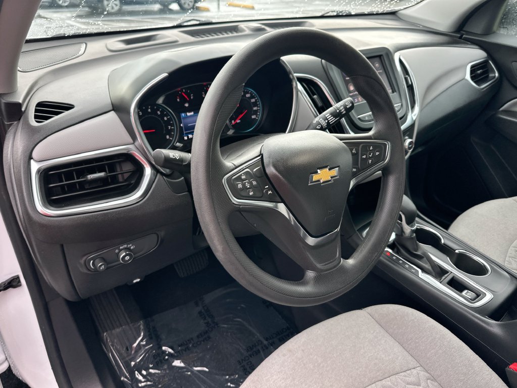 Certified 2024 Chevrolet Equinox LS w/ LS Convenience Package FWD image 9