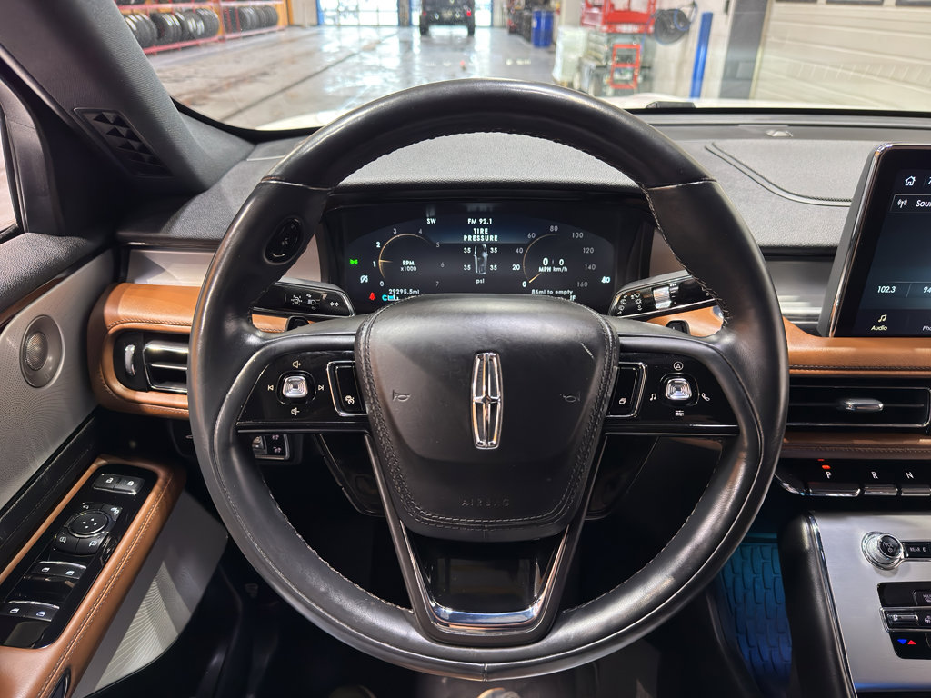 Used 2023 Lincoln Aviator Reserve w/ Equipment Group 201A image 24