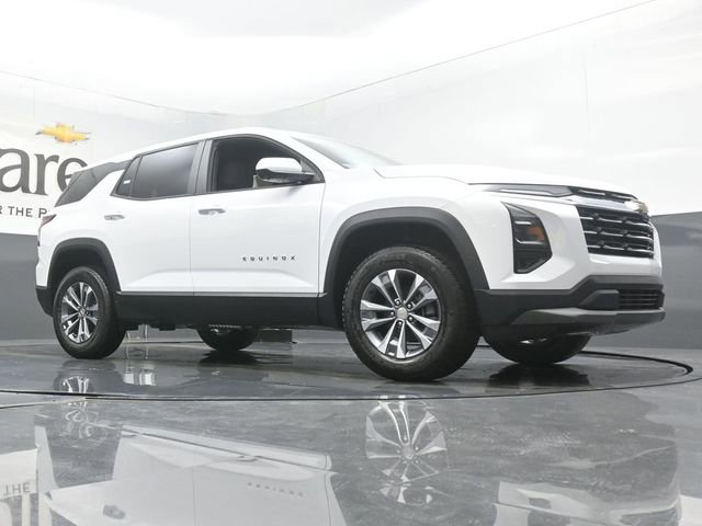 New 2026 Chevrolet Equinox LT w/ Safety and Technology Package image 2