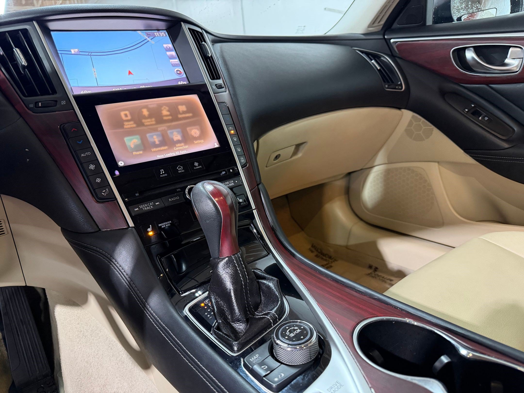 Used 2015 INFINITI Q50 Premium w/ Navigation Package RWD image 17