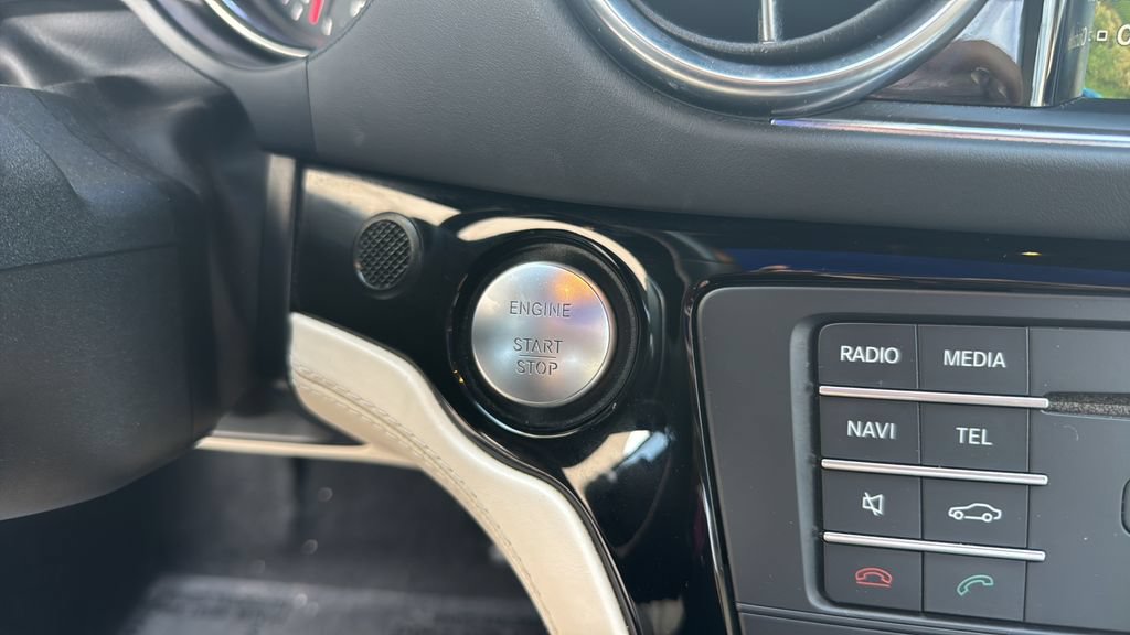 Used 2019 Mercedes-Benz SL 550 image 13