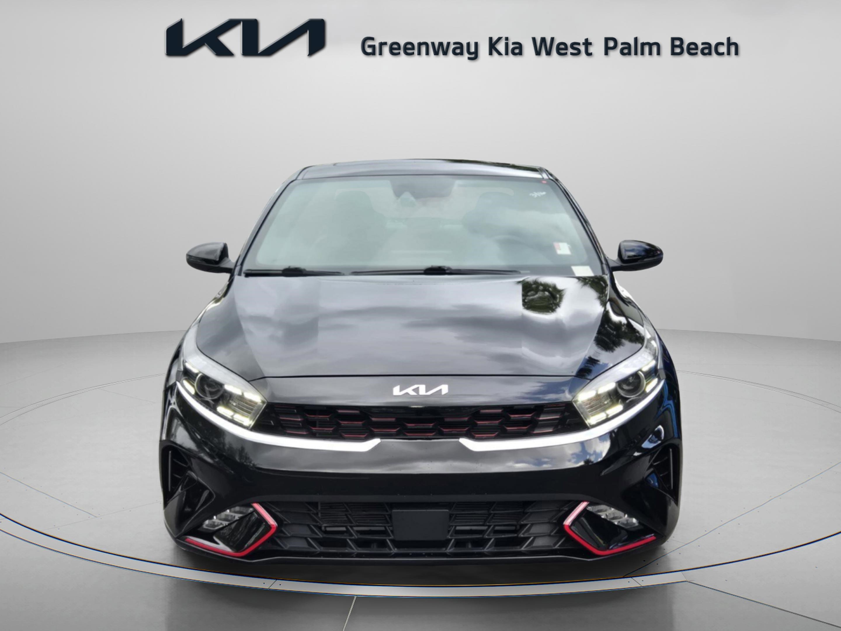 Used 2022 Kia Forte GT-Line w/ GT-Line Premium Package image 2