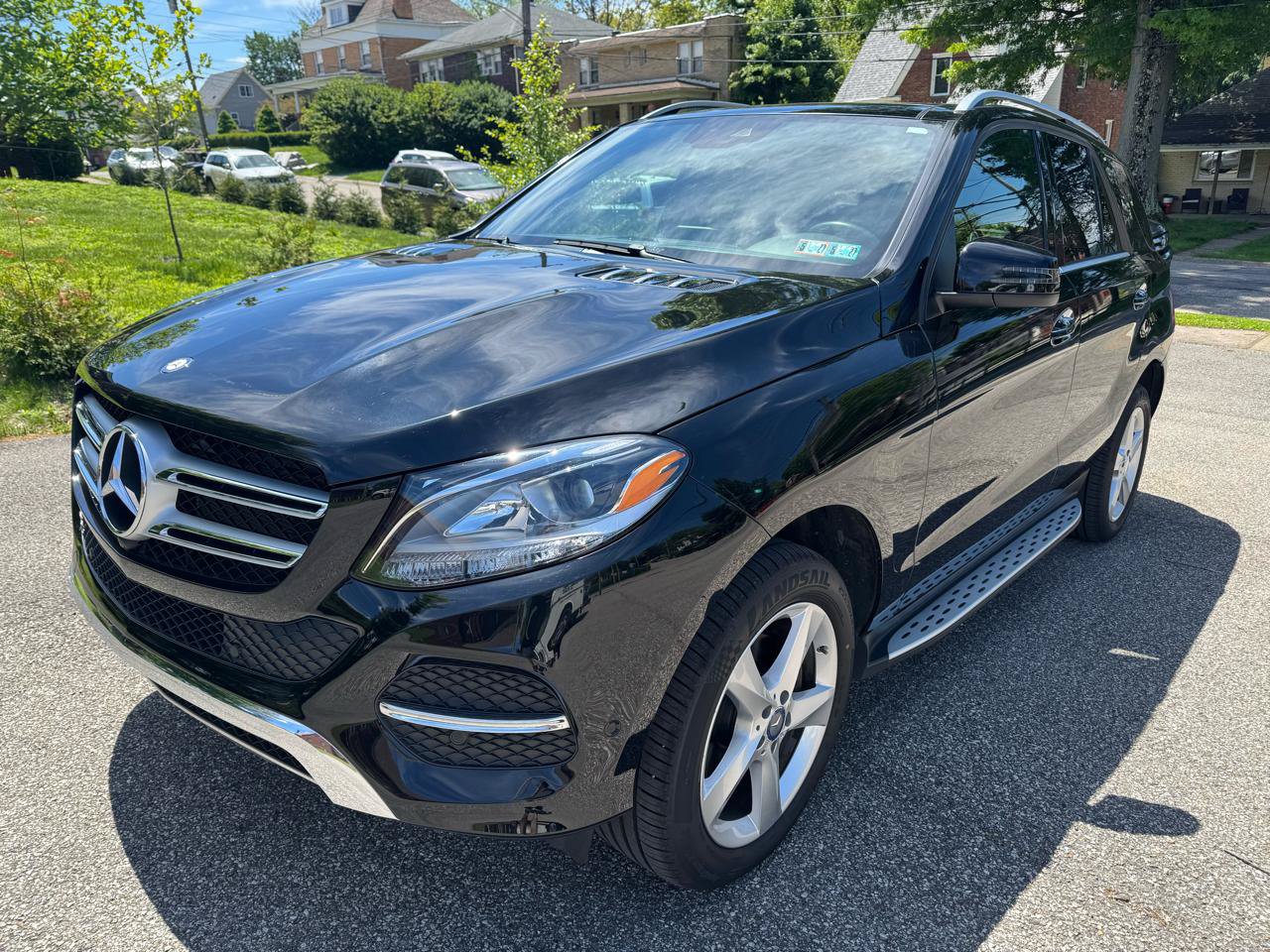 Used 2017 Mercedes-Benz GLE 350 4MATIC image 3