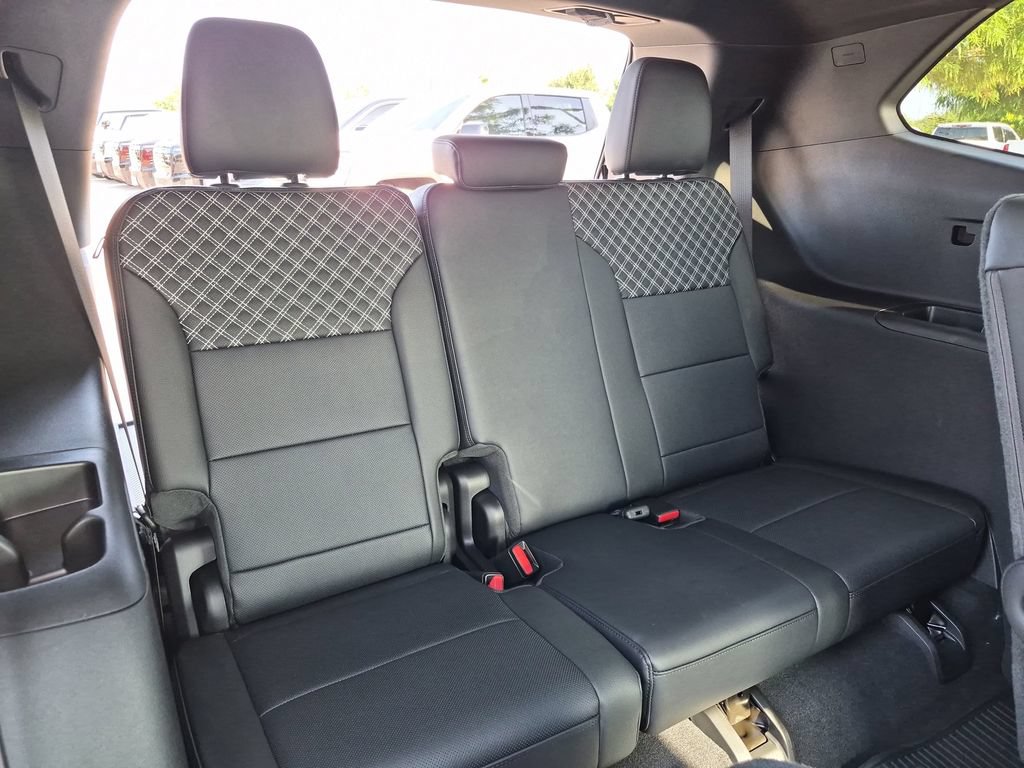 New 2026 GMC Acadia Denali w/ Super Cruise Package FWD image 38