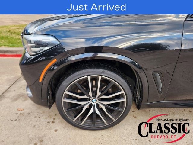 Used 2019 BMW X5 xDrive40i w/ M Sport Package image 11