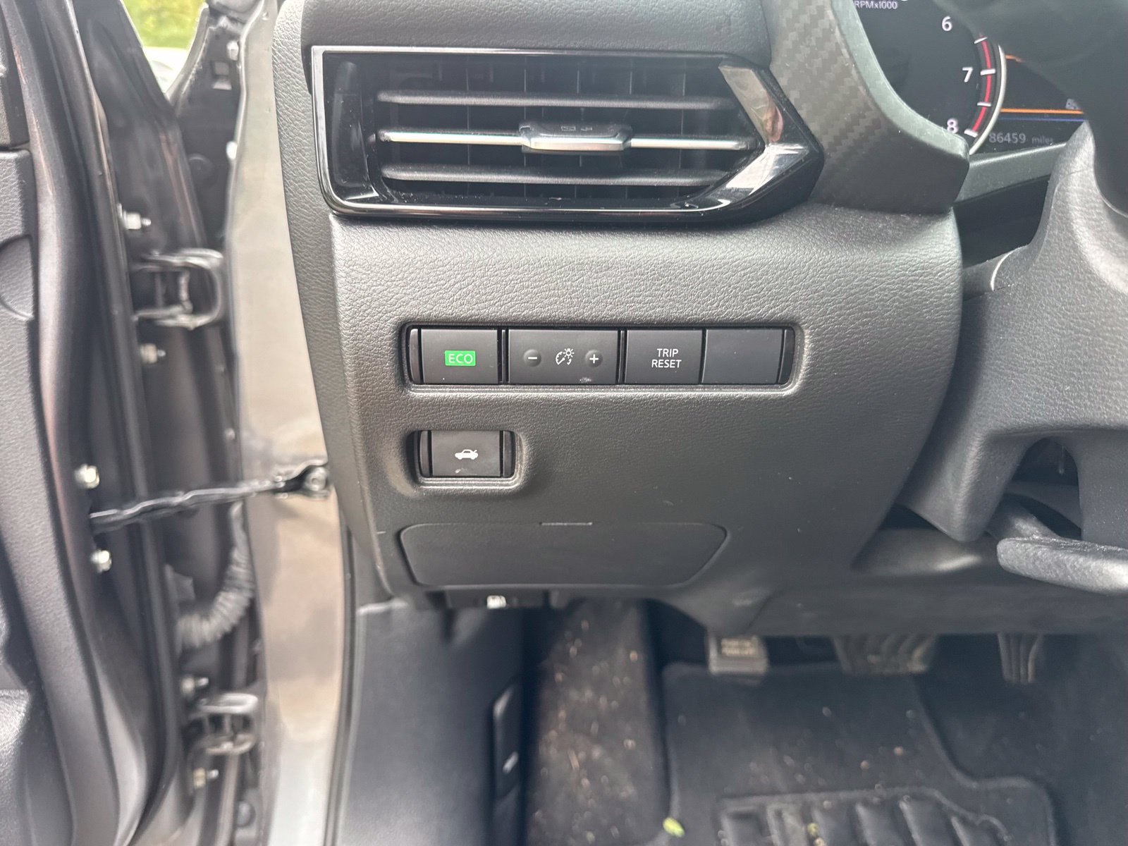 Used 2023 Nissan Sentra SR w/ Trunk Package FWD image 14