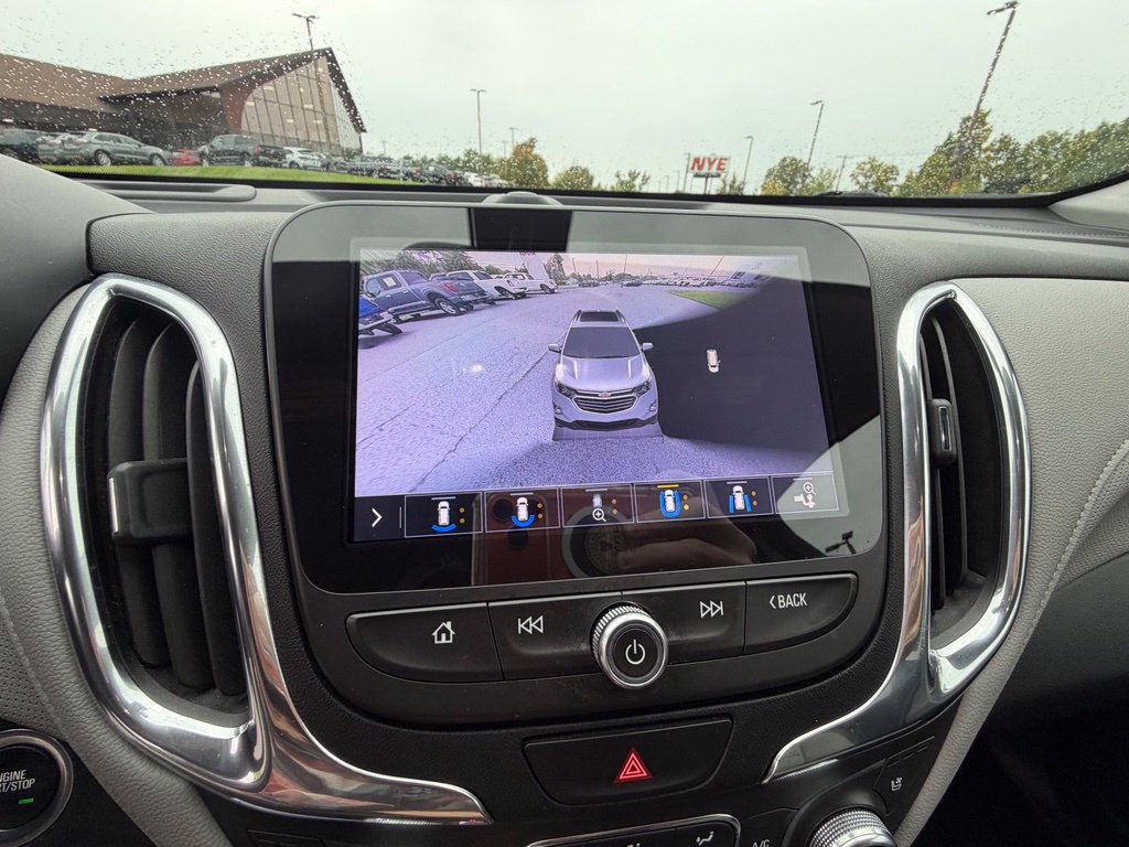 Used 2021 Chevrolet Equinox Premier AWD/4WD image 22