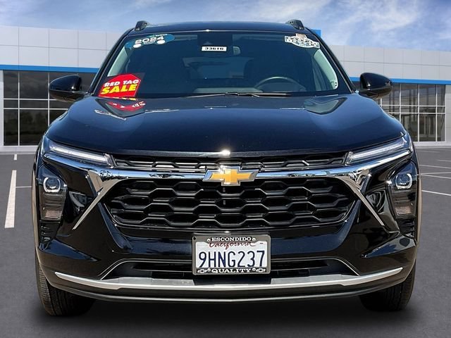 Certified 2024 Chevrolet Trax LT w/ Driver Confidence Package FWD image 2