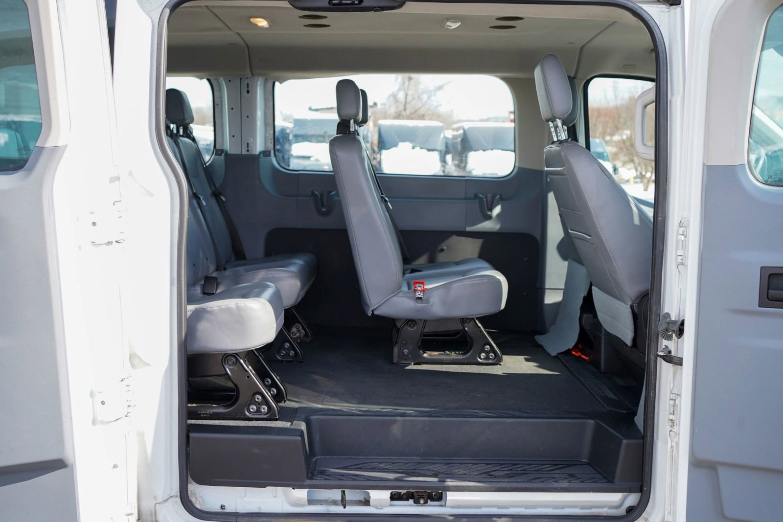 Used 2018 Ford Transit 150 XL RWD image 14