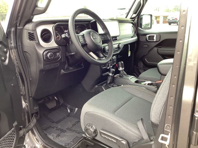 New 2026 Jeep Gladiator Sport image 7