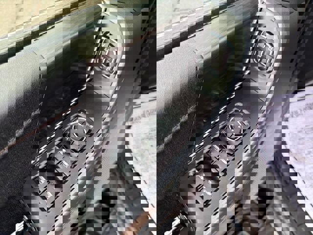 Used 2024 Ford F150 Lariat image 11