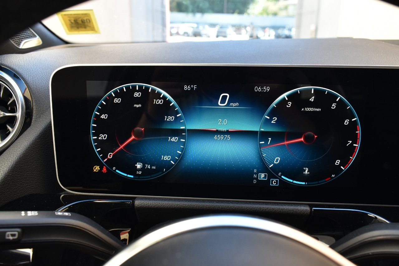 Used 2021 Mercedes-Benz GLA 250 4MATIC image 22