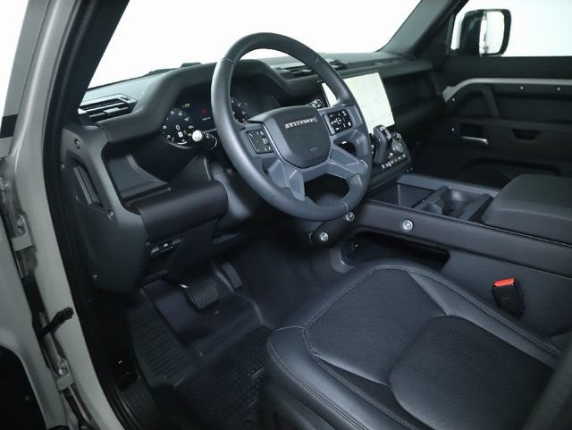 Used 2026 Land Rover Defender 110 S AWD/4WD image 16