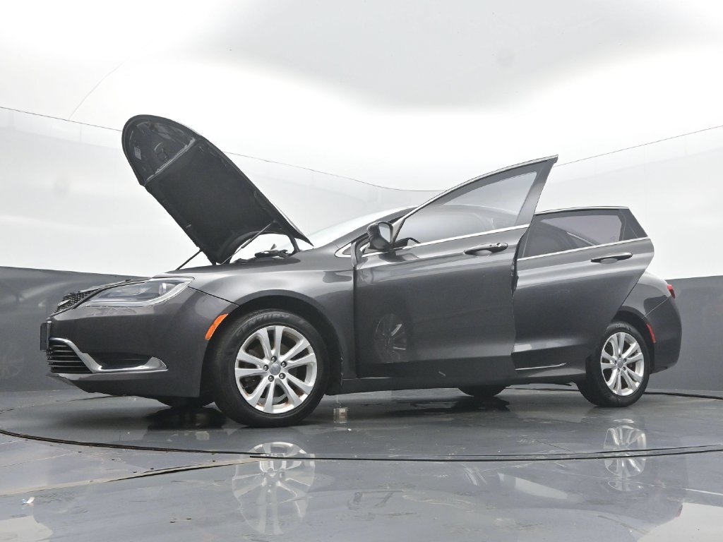 Used 2015 Chrysler 200 Limited w/ Convenience Group FWD image 64