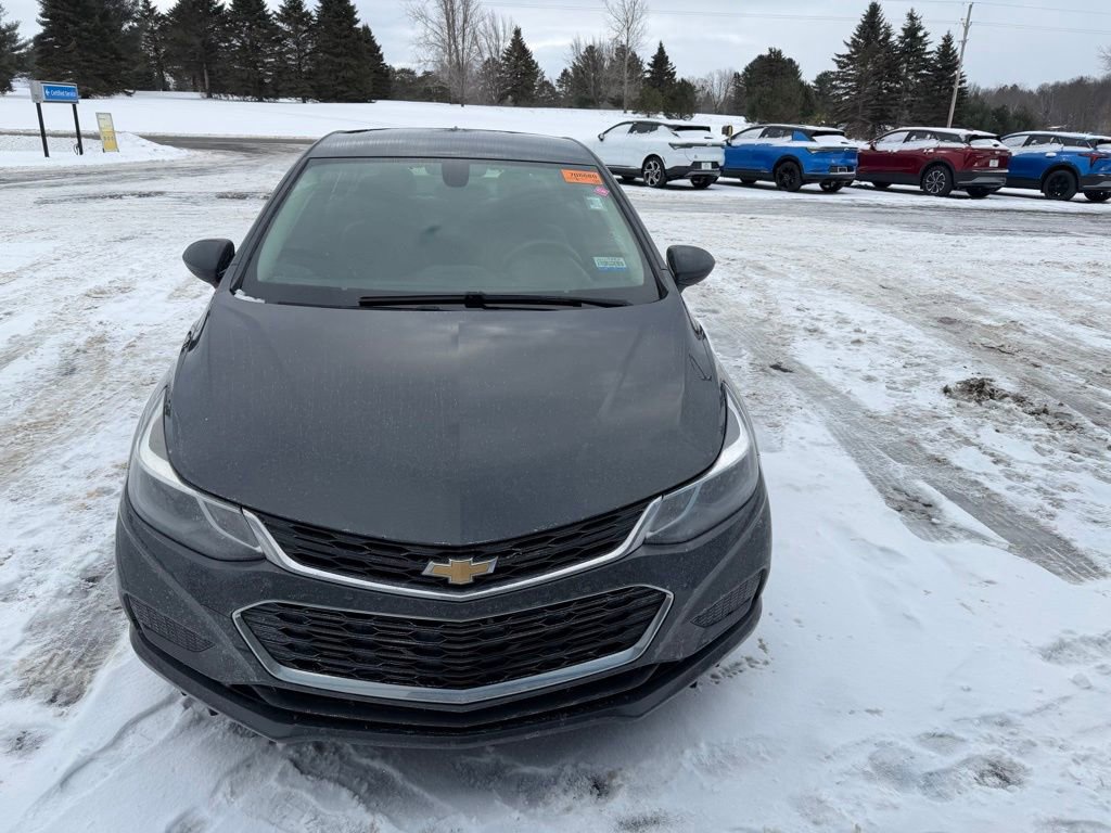 Used 2018 Chevrolet Cruze LT w/ LT Convenience Package image 2