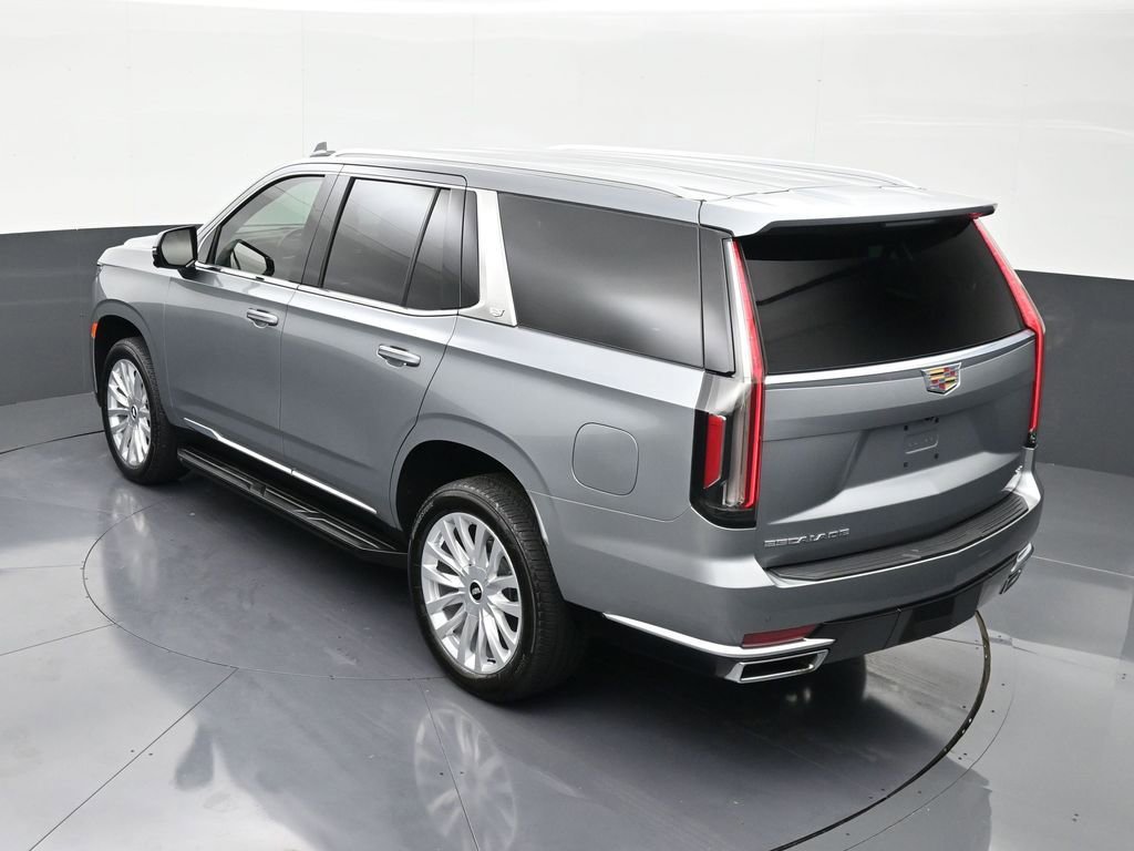 Certified 2024 Cadillac Escalade Luxury RWD image 11