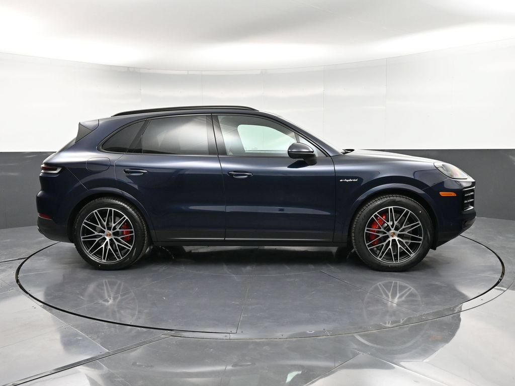 New 2026 Porsche Cayenne S AWD/4WD image 9