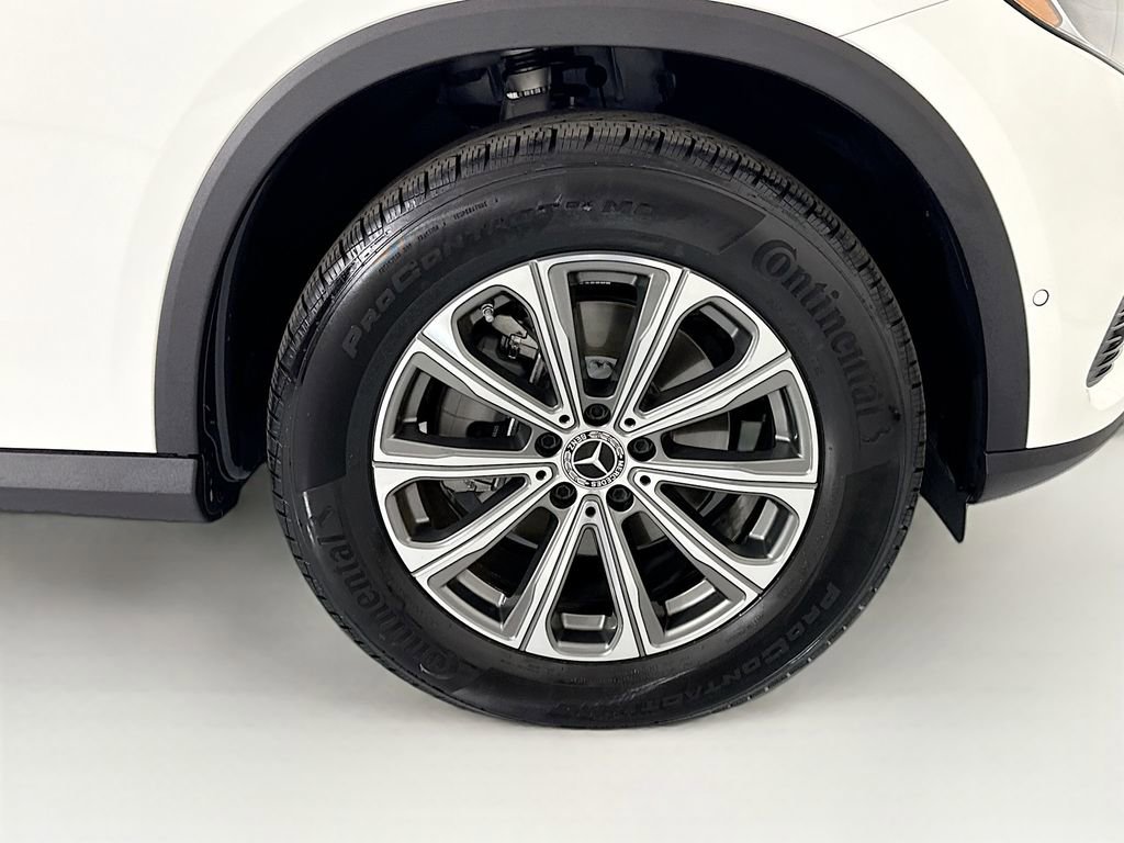 Certified 2026 Mercedes-Benz GLC 300 image 32