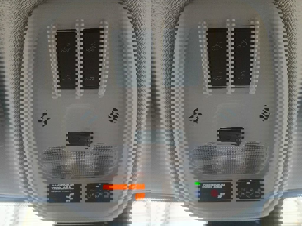 New 2026 Chevrolet Trax LT w/ Sunroof Package image 21