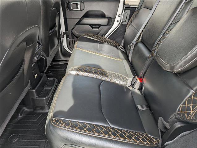 Used 2022 Jeep Wrangler Unlimited Sahara image 19