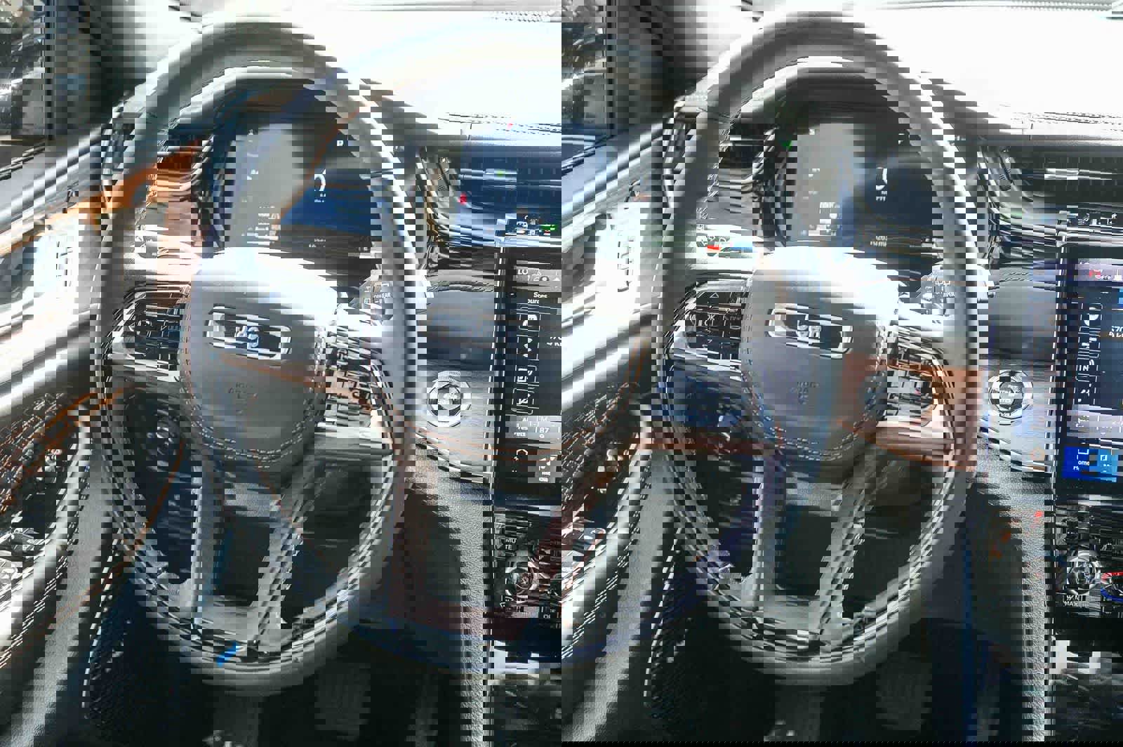 Used 2022 Jeep Grand Cherokee Summit w/ Advanced Protech Group IV image 13