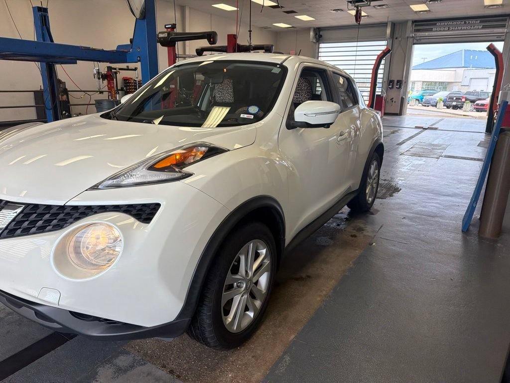 Used 2015 Nissan Juke SV w/ Technology Package FWD image 5