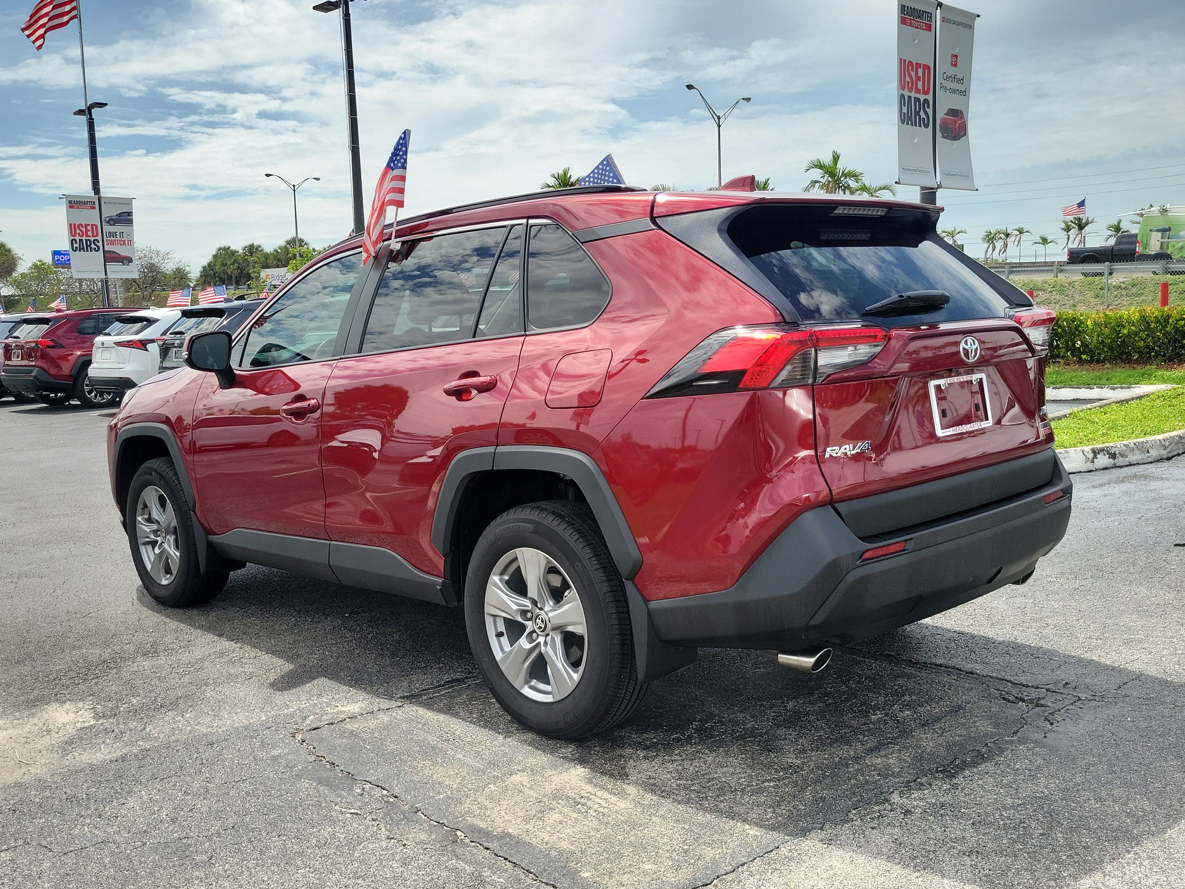 Used 2025 Toyota RAV4 XLE w/ Convenience Package FWD image 8