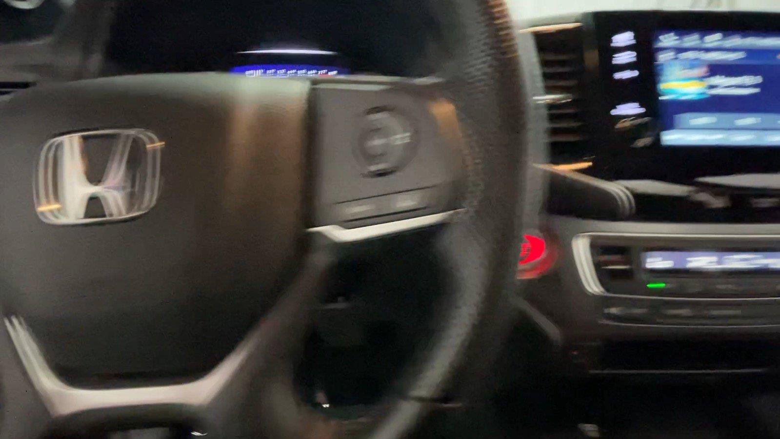 Certified 2024 Honda Passport EX-L image 30