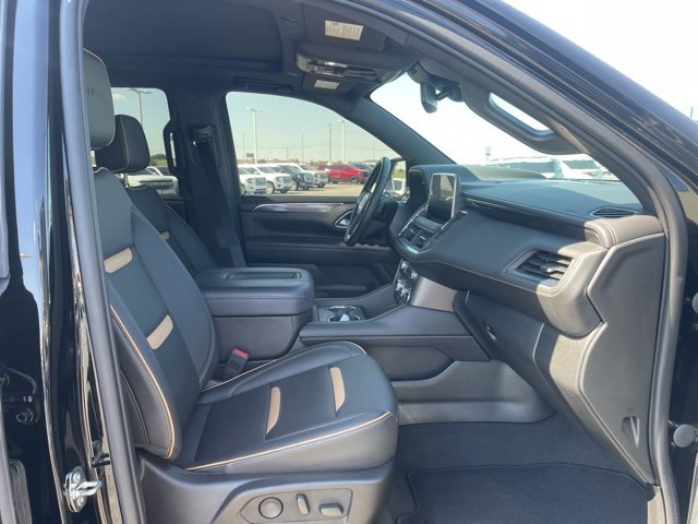 Used 2023 GMC Yukon AT4 w/ AT4 Premium Package image 14