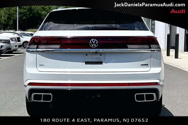 Used 2024 Volkswagen Atlas Cross Sport SEL Premium R-Line AWD/4WD image 4