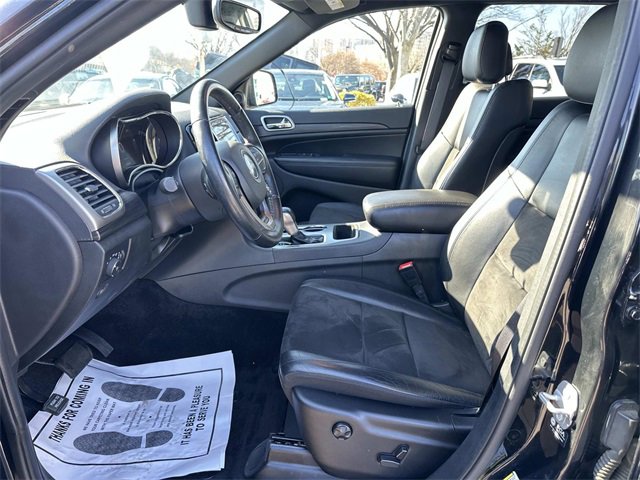 Certified 2022 Jeep Grand Cherokee Laredo X image 17