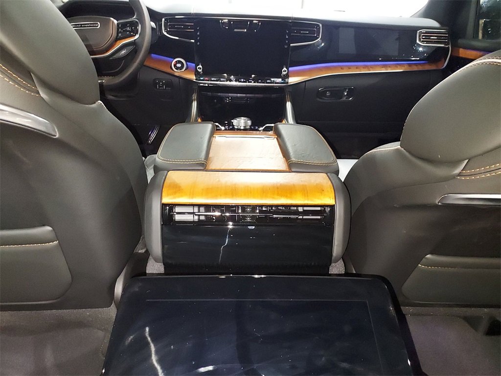 New 2024 Jeep Grand Wagoneer L Series III w/ HD Trailer Tow Package image 10