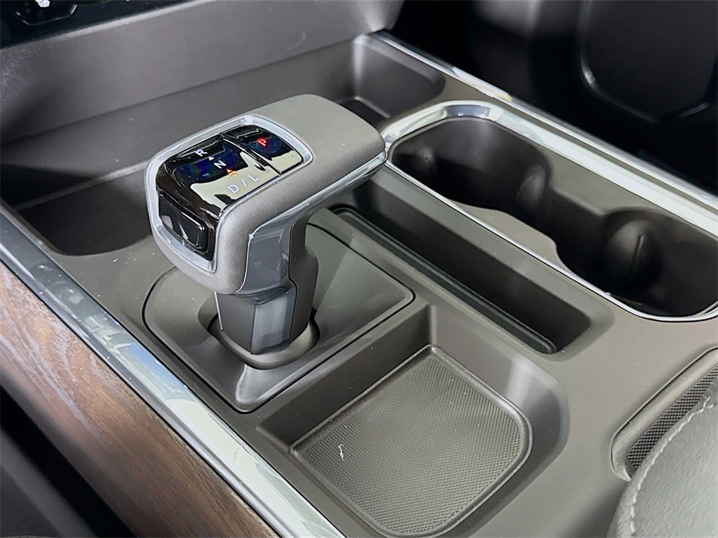 New 2026 GMC Sierra 1500 SLT image 11