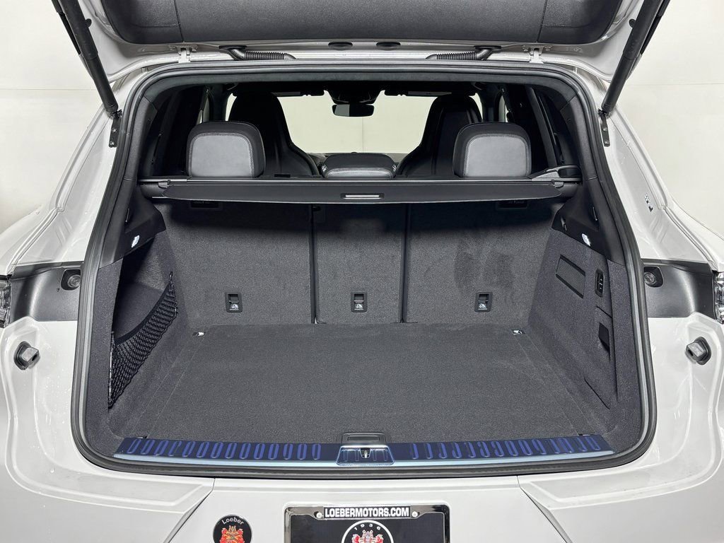 New 2026 Porsche Cayenne GTS AWD/4WD image 14