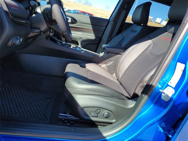 New 2024 Jeep Compass Trailhawk w/ Trailhawk Convenience Group image 6