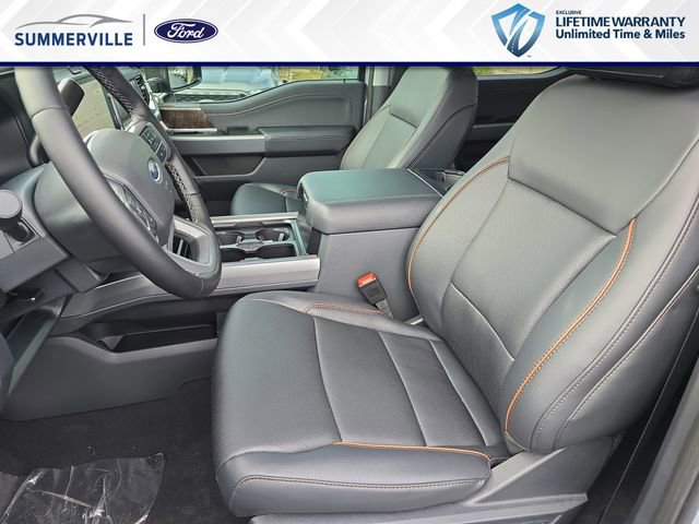 New 2026 Ford F250 Lariat w/ Black Appearance Package AWD/4WD image 16