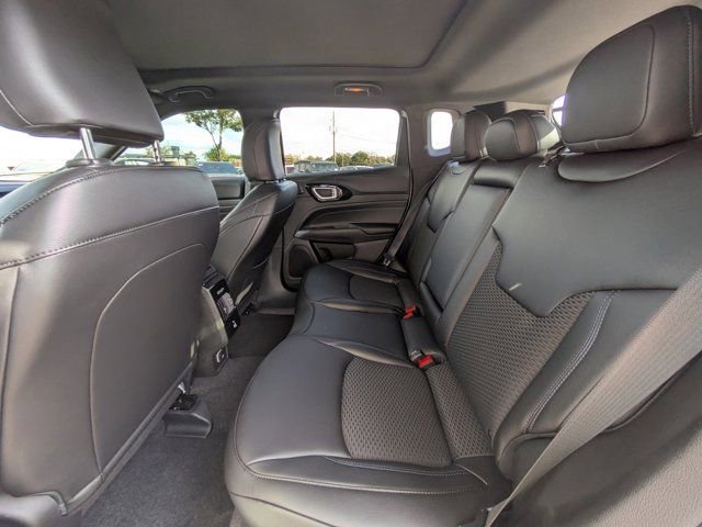 New 2026 Jeep Compass Latitude w/ Sun and Sound Group image 12