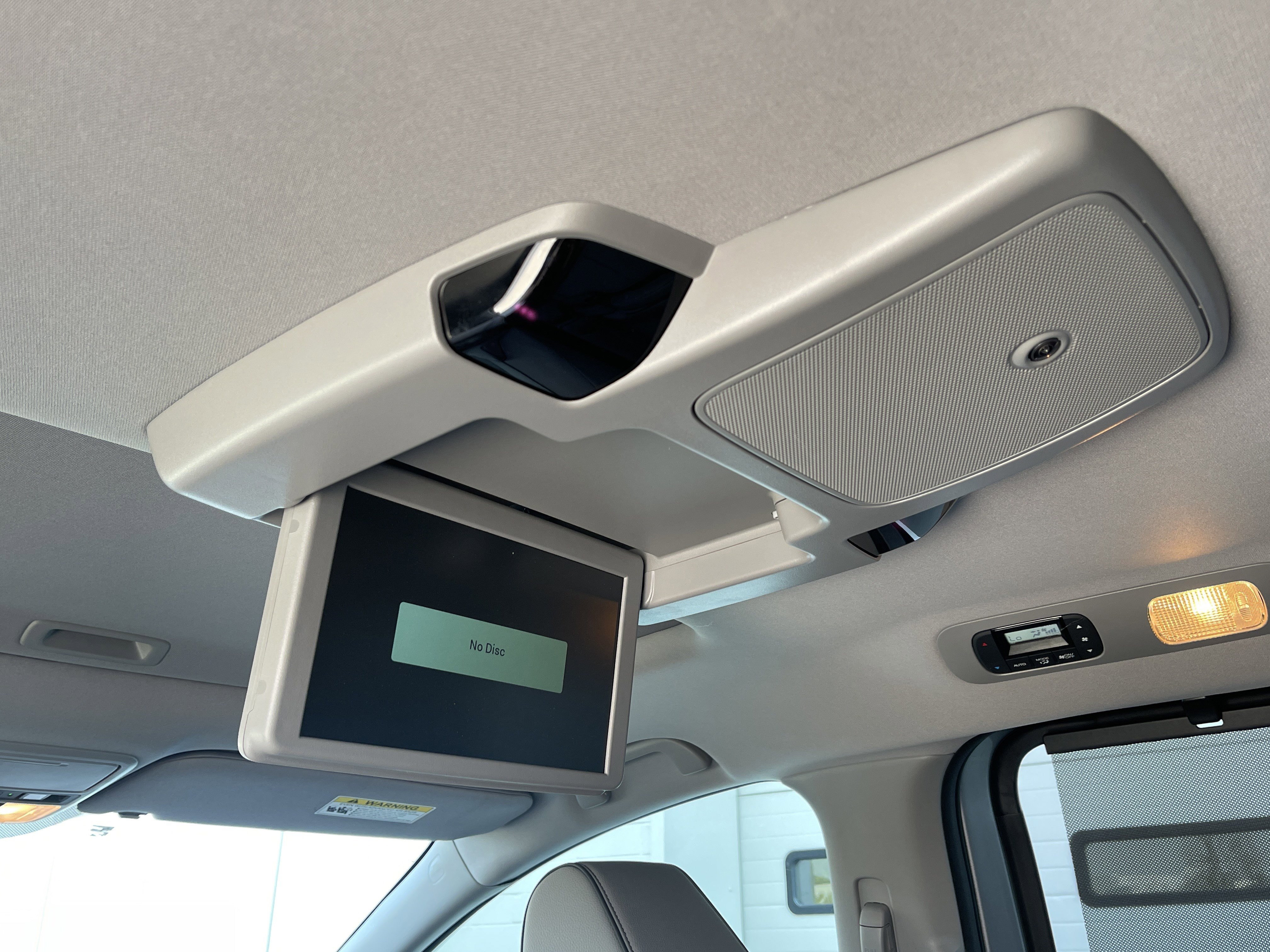 Certified 2024 Honda Odyssey Elite image 28