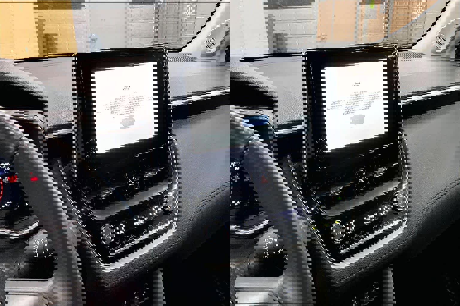 Used 2024 Toyota Corolla Cross XLE w/ Convenience Package image 6