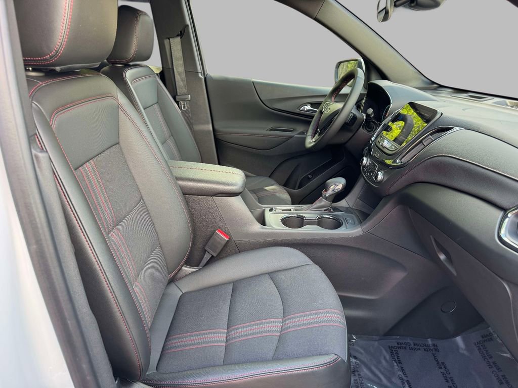 Used 2023 Chevrolet Equinox RS FWD image 15