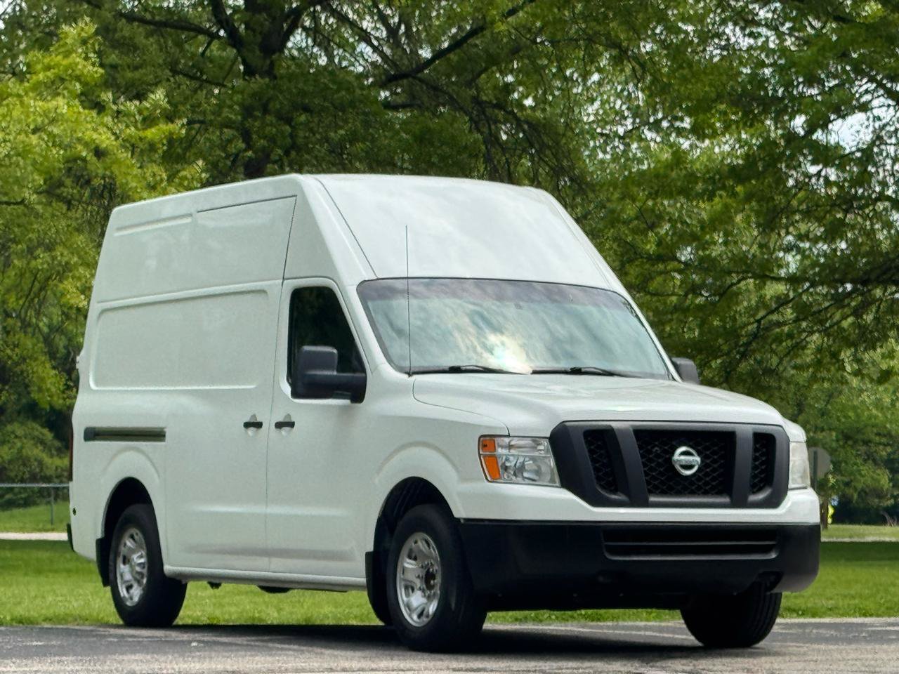 Used 2014 Nissan NV 2500 SV w/ Side & Curtain Airbag Package RWD image 3