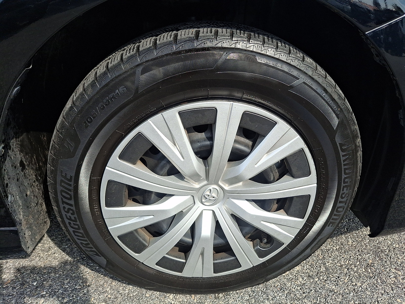 Used 2021 Toyota Camry LE FWD image 8