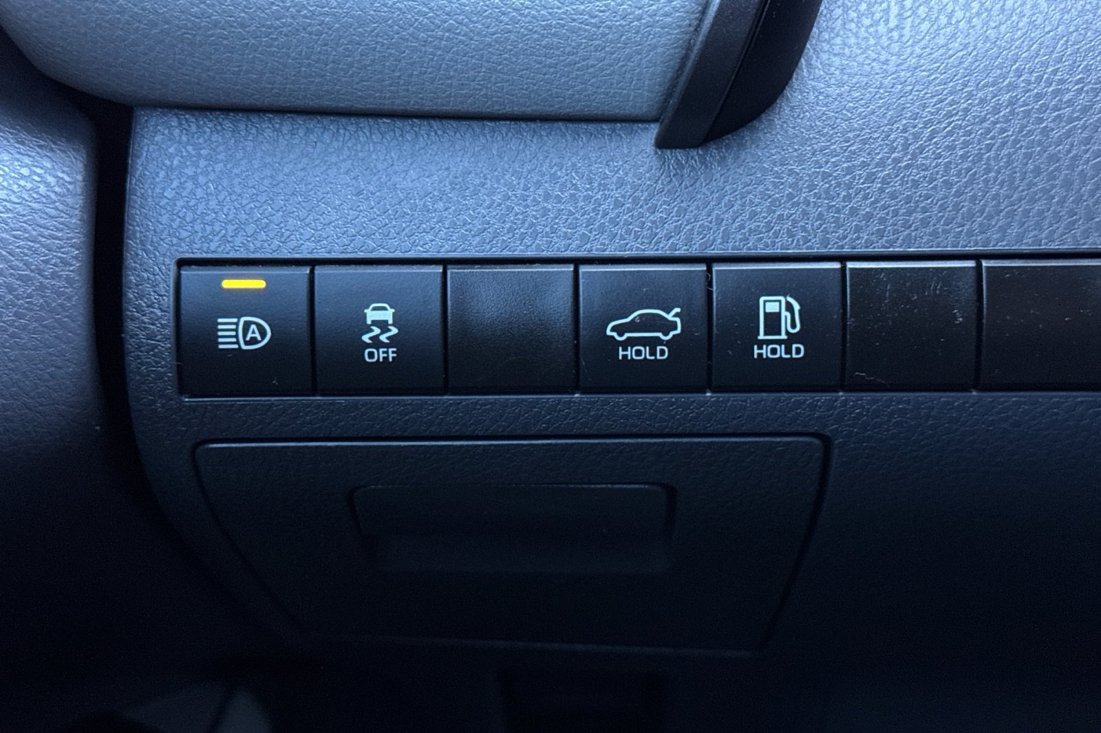 Used 2024 Toyota Camry LE FWD image 27