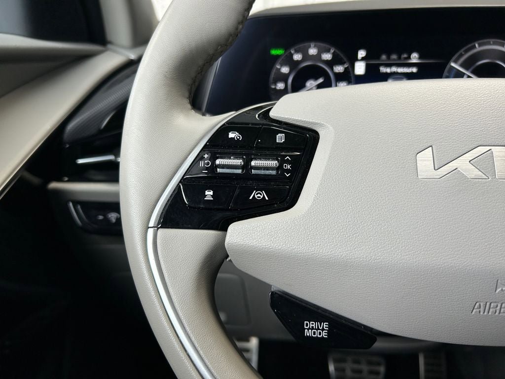 Used 2023 Kia Niro Wave FWD image 16