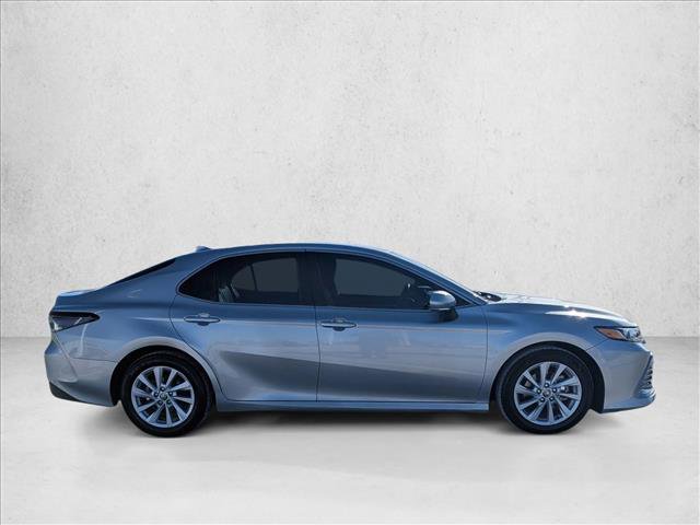 Used 2024 Toyota Camry LE image 4