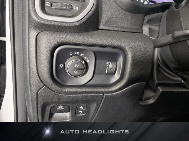 Used 2023 RAM 1500 Big Horn AWD/4WD image 28