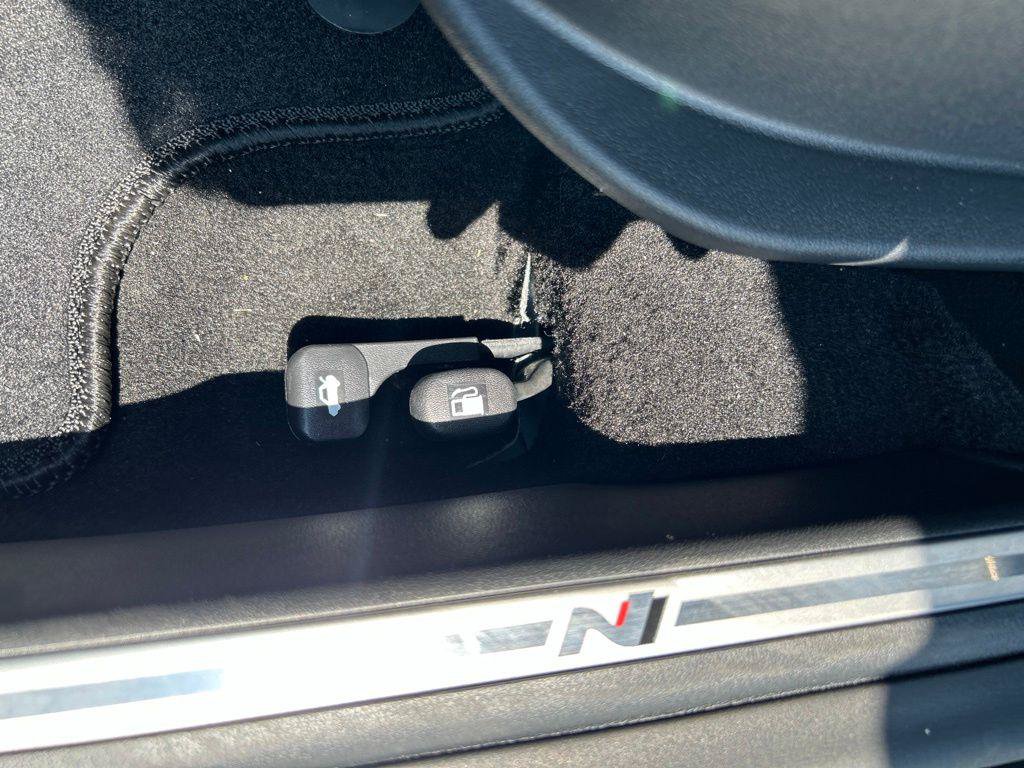 New 2026 Hyundai Elantra N FWD image 31